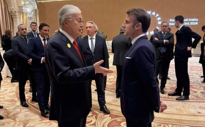 Kazakhstan President meets Emmanuel Macron in Riyadh 
