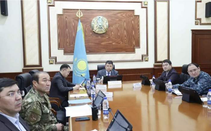 Kazakhstan holds government commission meeting regarding plane crash 