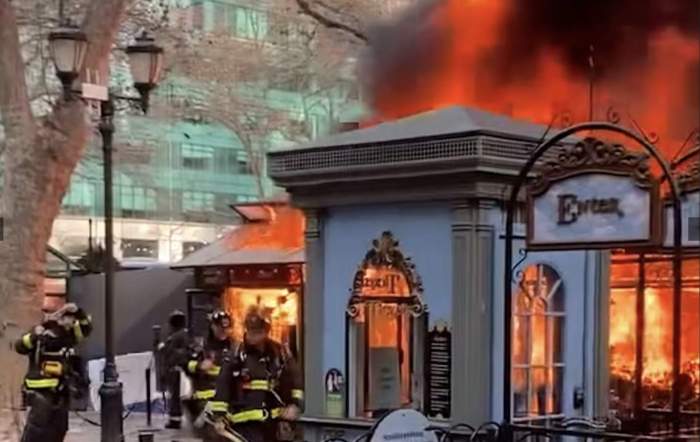 Fire breaks out at Bryant Park holiday market in NYC 