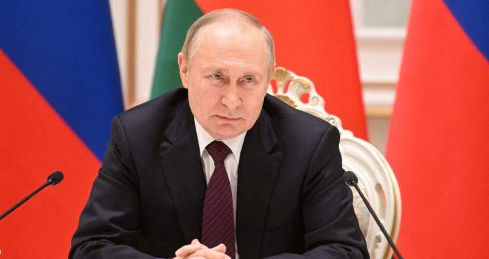 Putin says no time for new Ukraine gas transit deal this year 