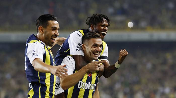 Fenerbahce defeats Hatayspor