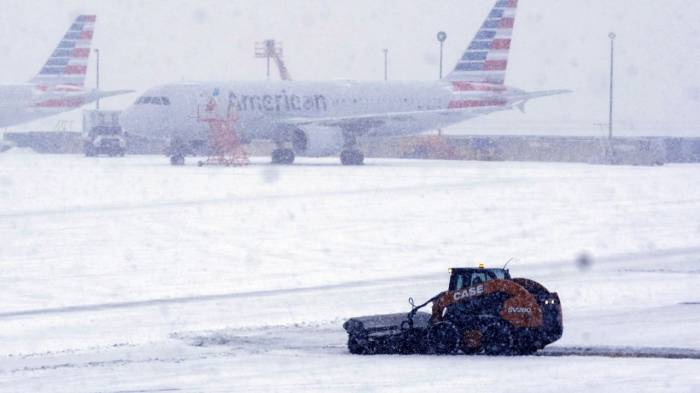 Winter storm causes over 1,300 flight cancellations across US