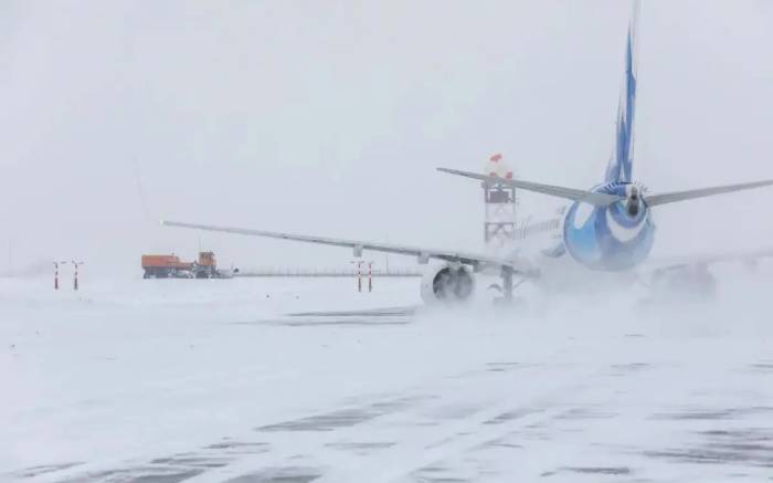 Snowfall causes flight delays at Kazakhstan’s Almaty airport 