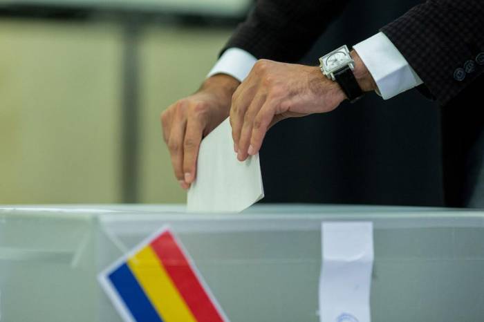 Romania to rerun presidential election in May