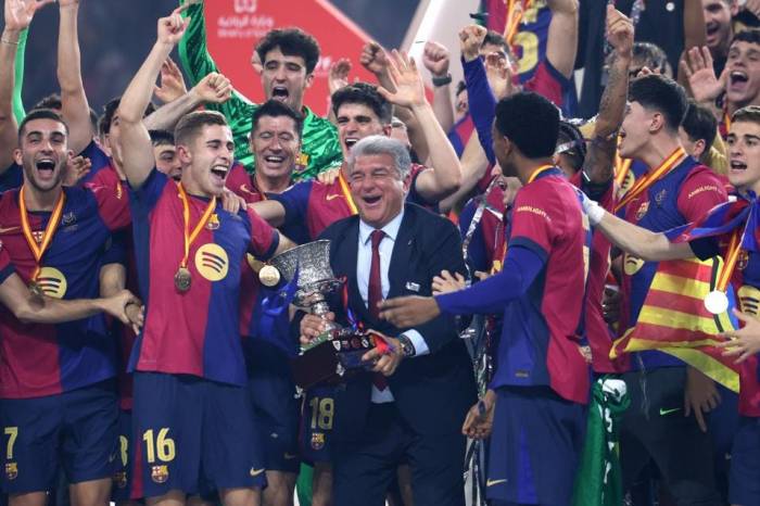 Barcelona clinch 15th Spanish Super Cup title with 5-2 win over Real Madrid