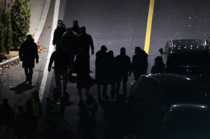 News about - S Korea authorities at President Yoon's residence to execute arrest warrant (PHOTO)