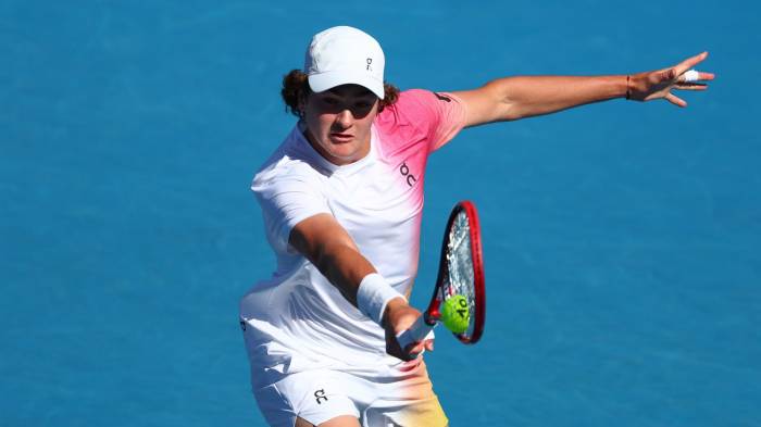 Rising star Fonseca’s Australian Open run ends in thrilling five-set loss to Sonego