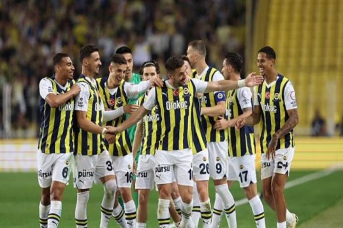 Fenerbahçe defeated Adana Demirspor 4-0