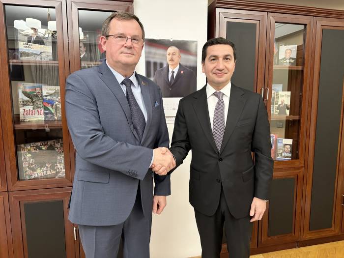 Azerbaijan’s presidential aide meets with outgoing Belarusian envoy