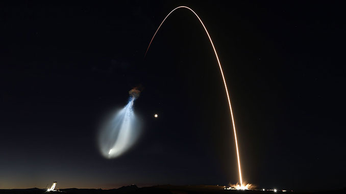 SpaceX launches another batch of Starlink satellites from California -  VIDEO 