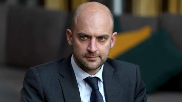 France threatens retaliation against Algeria over influencer arrests 