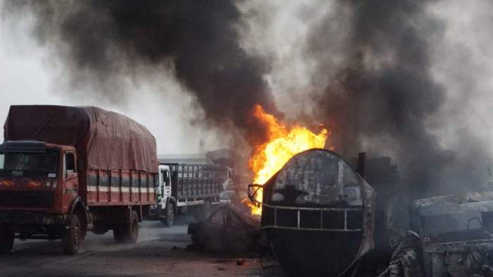 Fuel tanker truck blast kills at least 60 in Nigeria 