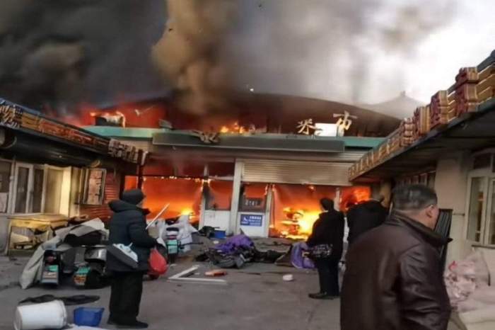China market blaze kills eight, 15 hurt - VIDEO