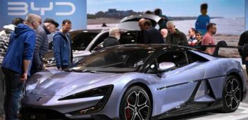 China's BYD closes in on Tesla as sales jump 