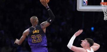 LeBron James breaks Michael Jordan's record for most 30-point games in NBA history