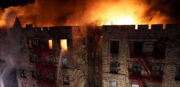 Seven people injured in Bronx apartment fire -  VIDEO 