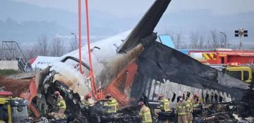 South Korean plane's black boxes stopped recording before crash 