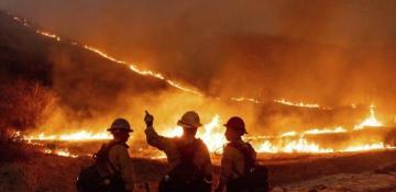 Mexico, Canada send firefighters to aid in tackling Los Angeles wildfires