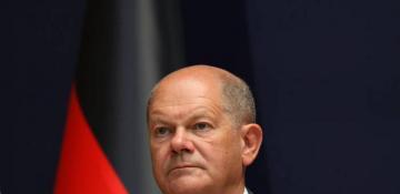 Scholz faces political pressure over €3B Ukraine aid package 