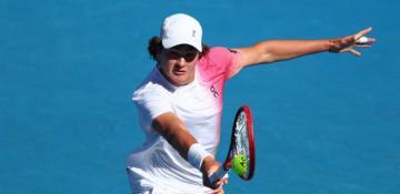 Rising star Fonseca’s Australian Open run ends in thrilling five-set loss to Sonego