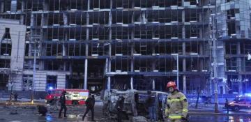 Russian attack kills at least 3 in Kyiv 