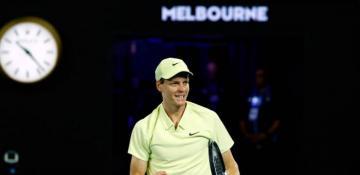 Jannik Sinner advances to Australian Open final with win over Ben Shelton