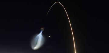 SpaceX launches another batch of Starlink satellites from California -  VIDEO 