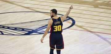 NBA: Stephen Curry leads Warriors to 116-109 victory over Thunder