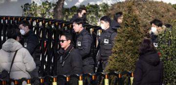 South Korea authorities arrest impeached President Yoon Suk Yeol (LIVE)