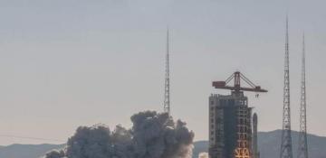 China launches new satellite group -  PHOTO 