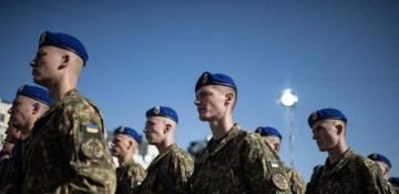 Ukraine plans financial incentives to increase military enlistment
