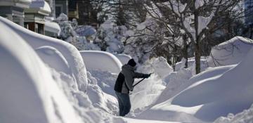 New Jersey declares a state of emergency in preparation for the winter storm impacting I-95