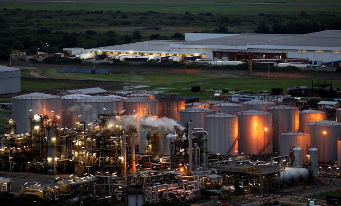 South African oil refinery fire threatens fuel shortage for planes 