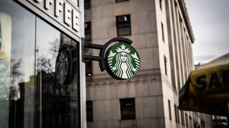 Starbucks cuts 1,100 jobs worldwide to enhance efficiency 