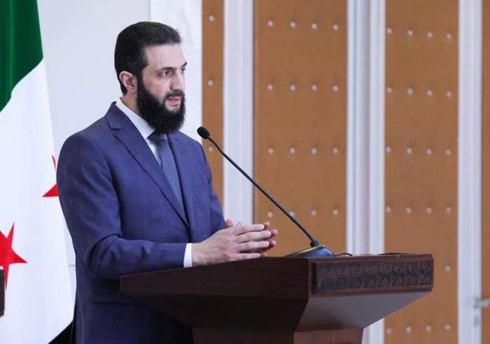 New Syrian leader makes first foreign visit 