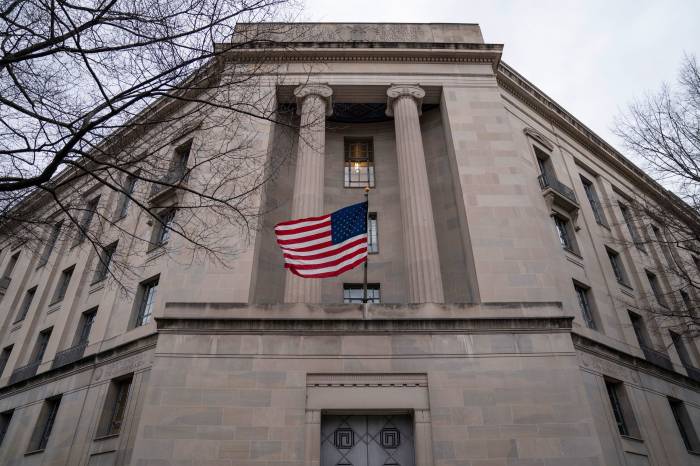 Former Fed advisor charged with spying for China