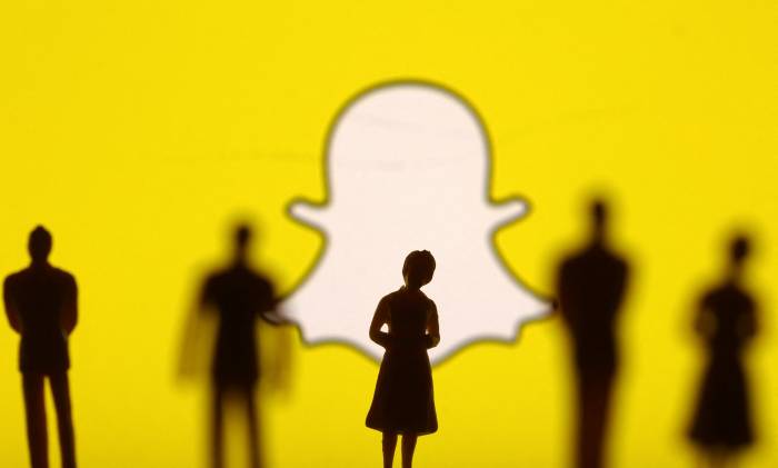 Snap surpasses profit expectations, shares rise amid TikTok ban uncertainty