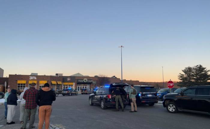 Police share photos of Maine Mall shooting suspect (PHOTO/VIDEO)  