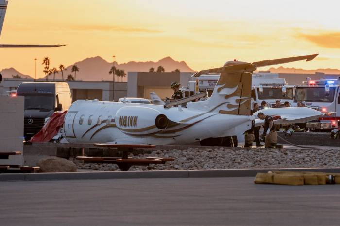 One dead, several injured after business jets collide at Arizona airport  -VIDEO 