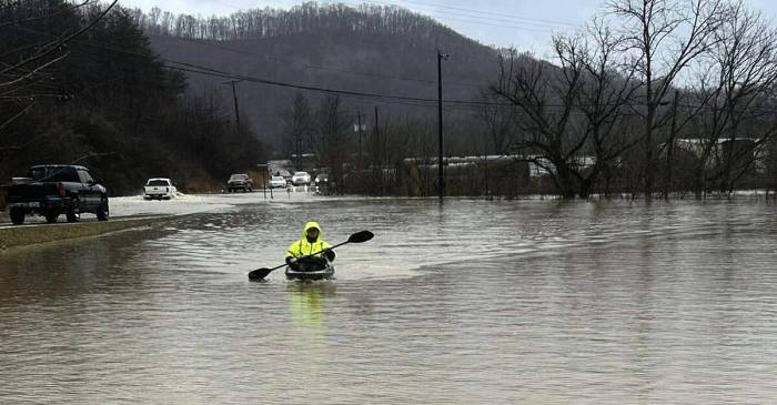 US floods and heavy rain claim at least 10 lives -  UPDATED 