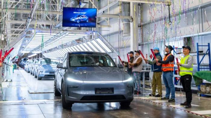 Tesla launches mass production of refreshed Model Y in Shanghai