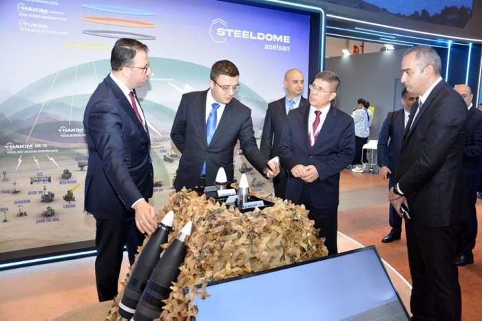 Azerbaijan's Deputy Defense Minister attends IDEX 2025 
