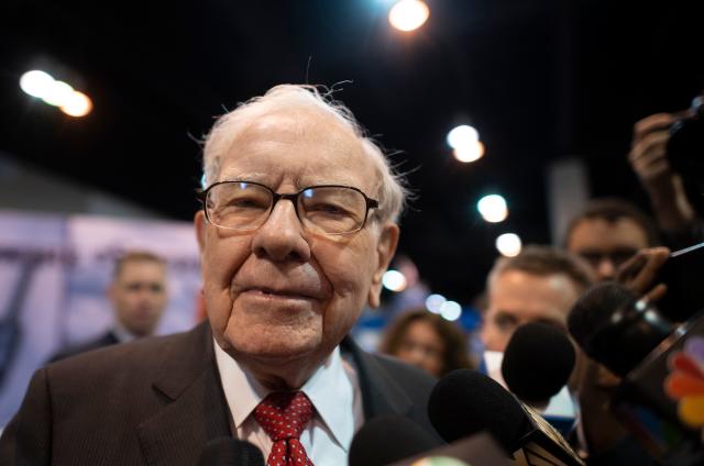 Berkshire to boost investments in Japanese trading houses 