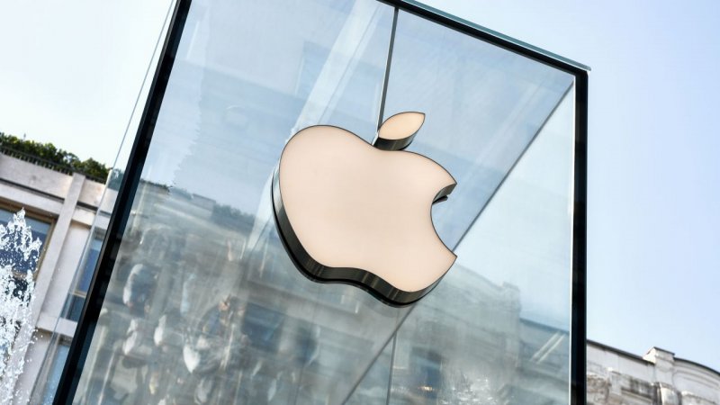 Apple plans to invest $500B in US amid tariff relief efforts