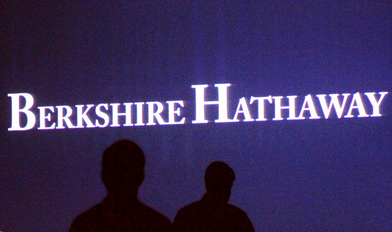 Berkshire Hathaway climbs premarket; Apple, Hawaiian Electric slip 