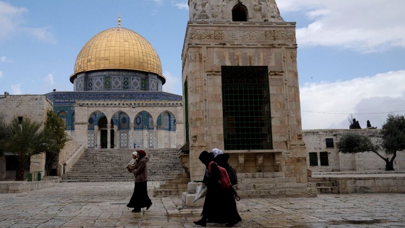 Israel announces movement restrictions during Ramadan for security reasons 