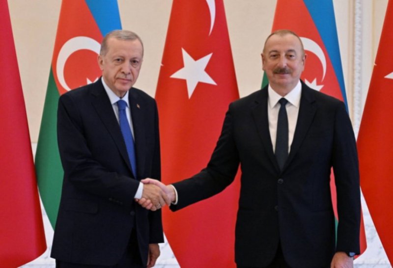 Azerbaijani, Turkish presidents hold phone talks