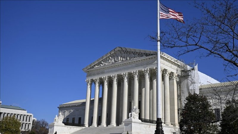 US Supreme Court halts order requiring Trump admin to pay foreign aid funds