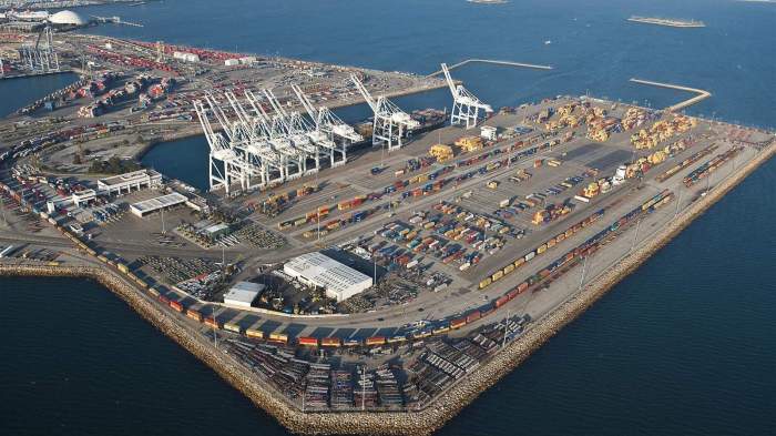 India's Modi backs investment in Iran's Chabahar Port, says official 