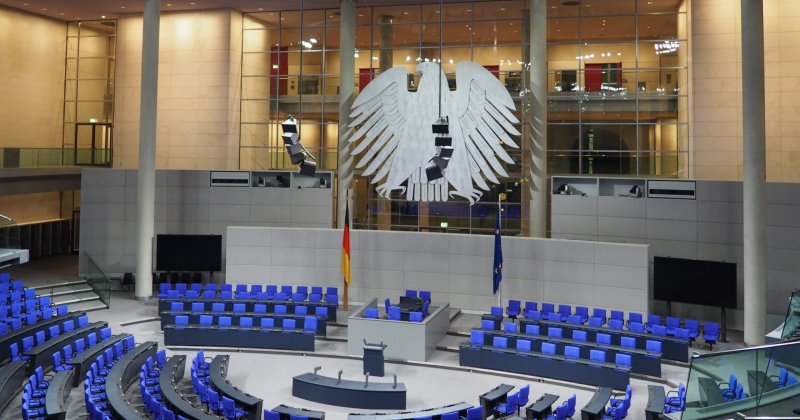Germans head to the polls for early parliamentary elections